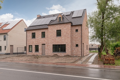 Bouwen van 8 hedendaagse BEN-woningen