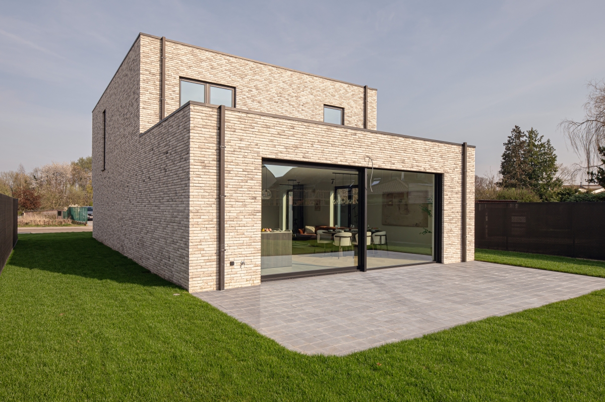 Nieuwe A+ villa volledig onderkelderd