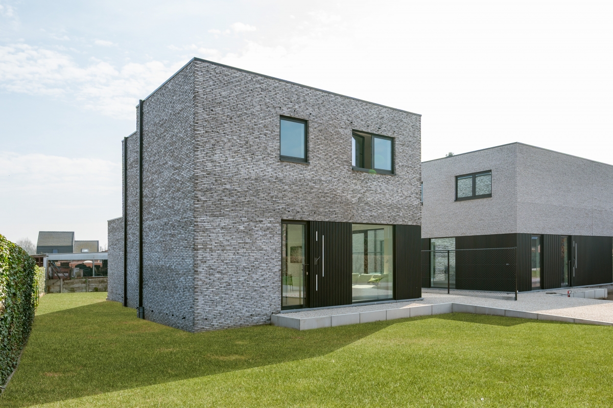 3 Moderne CO&sup2; neutrale A+ villa's op toplocatie!