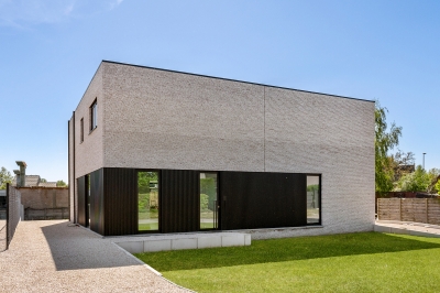 3 Moderne CO&sup2; neutrale A+ villa's op toplocatie!
