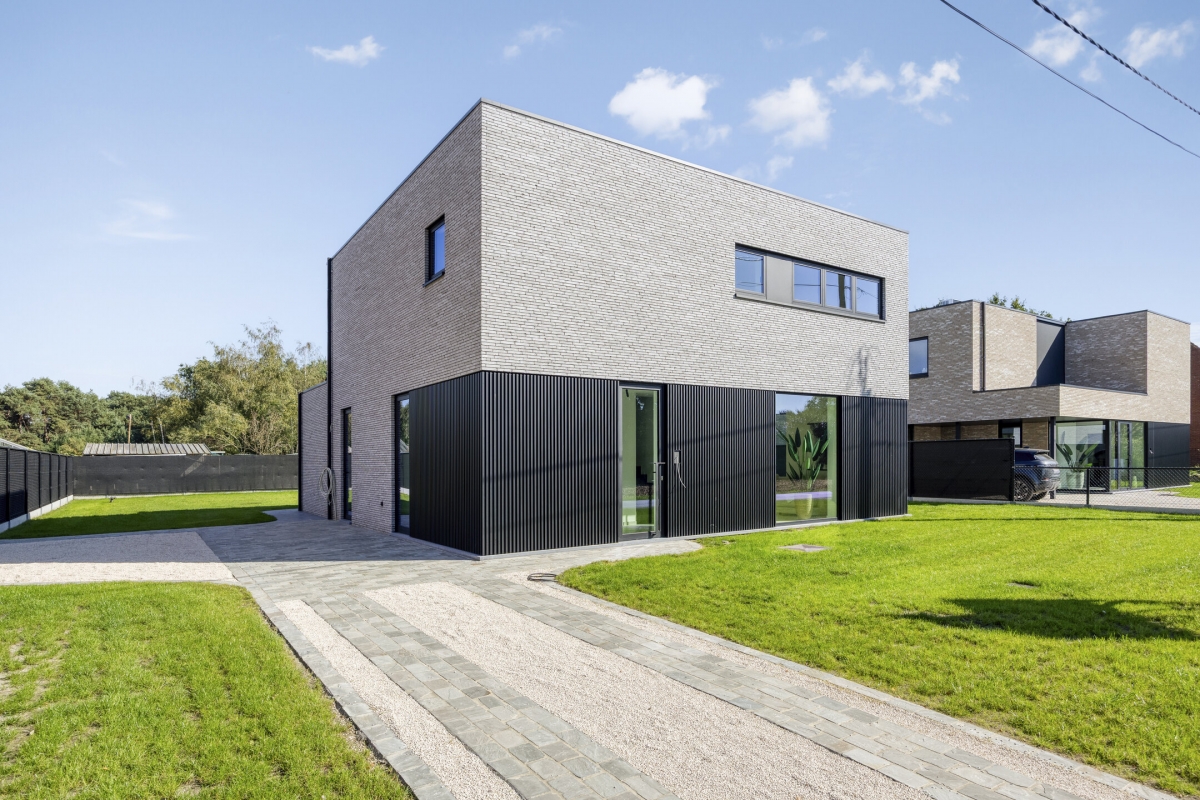 Luxueuze moderne a+ villa's