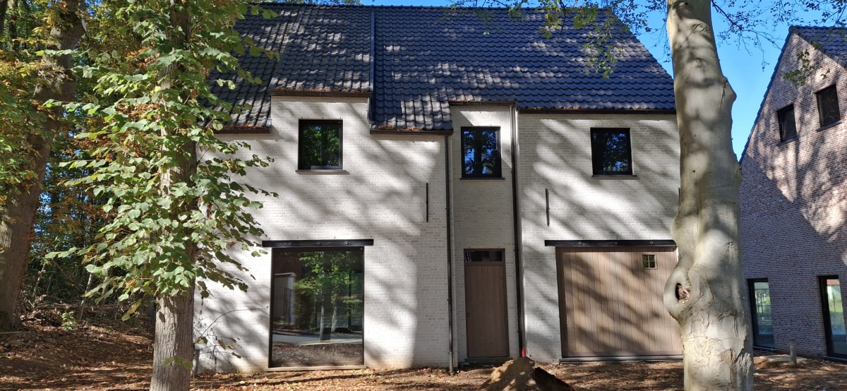 Bouwen van landelijke moderne A+ villa's
